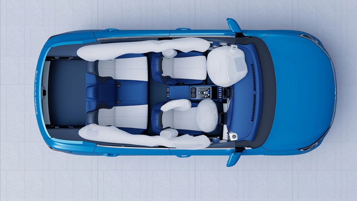 The safety features of this electric SUV include seven airbags, TPMS, front & rear parking sensors, a 360-degree parking camera, ABS with EBD, ESP, TCS, and more.