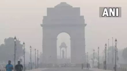 Delhi's air improves, but still 'poor' Delhi's air improves, but still 'poor'