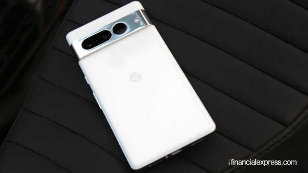 Google’s brand-new flagship Pixel phones for 2022, Pixel 7 and Pixel 7 Pro, have officially arrived, and in India, no less. Those keeping track would know how rare that is. So, certainly there’s lots to get excited about from a Pixel phone coming to India at last context. These are the best phones that Google makes at the time of writing, which is another big thing to consider and be excited about. We are on course to review both these phones and while we do that, here’s a quick first look at the Pixel 7 Pro— the pro Pixel phone for 2022. It costs Rs 84,999 in India for a version with 8GB RAM and 128GB storage.