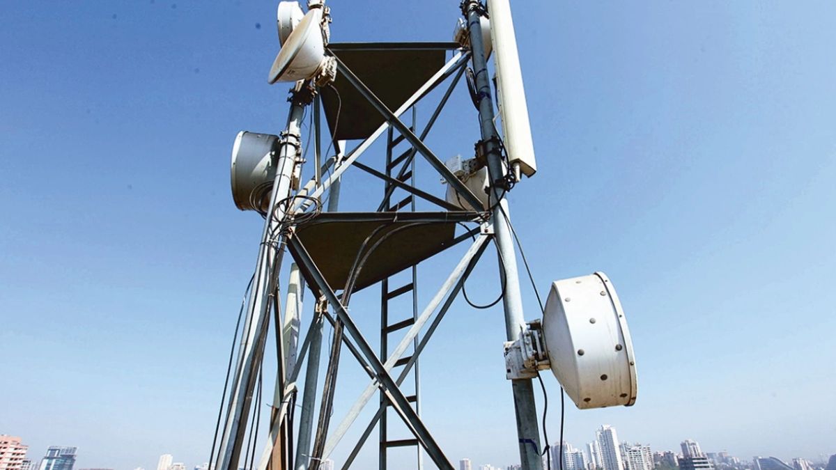 _Indus Towers profit plunges 44% in Q2