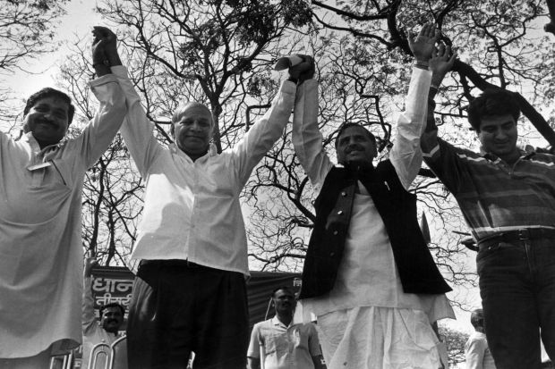Vasant Nanavre, Kanshi Ram, Mulayam Singh Yadav and Raj Babbar at the election meeting held at Zula Maidan in Bombay. (IE)