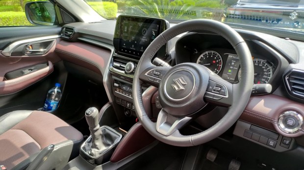 Grand Vitara interior