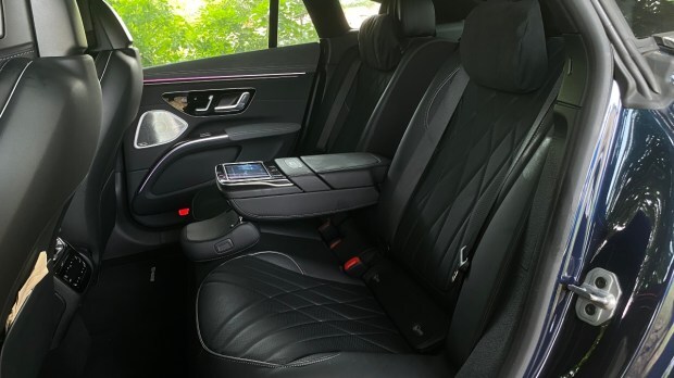Mercedes-AMG EQS 53 4Matic+ seat