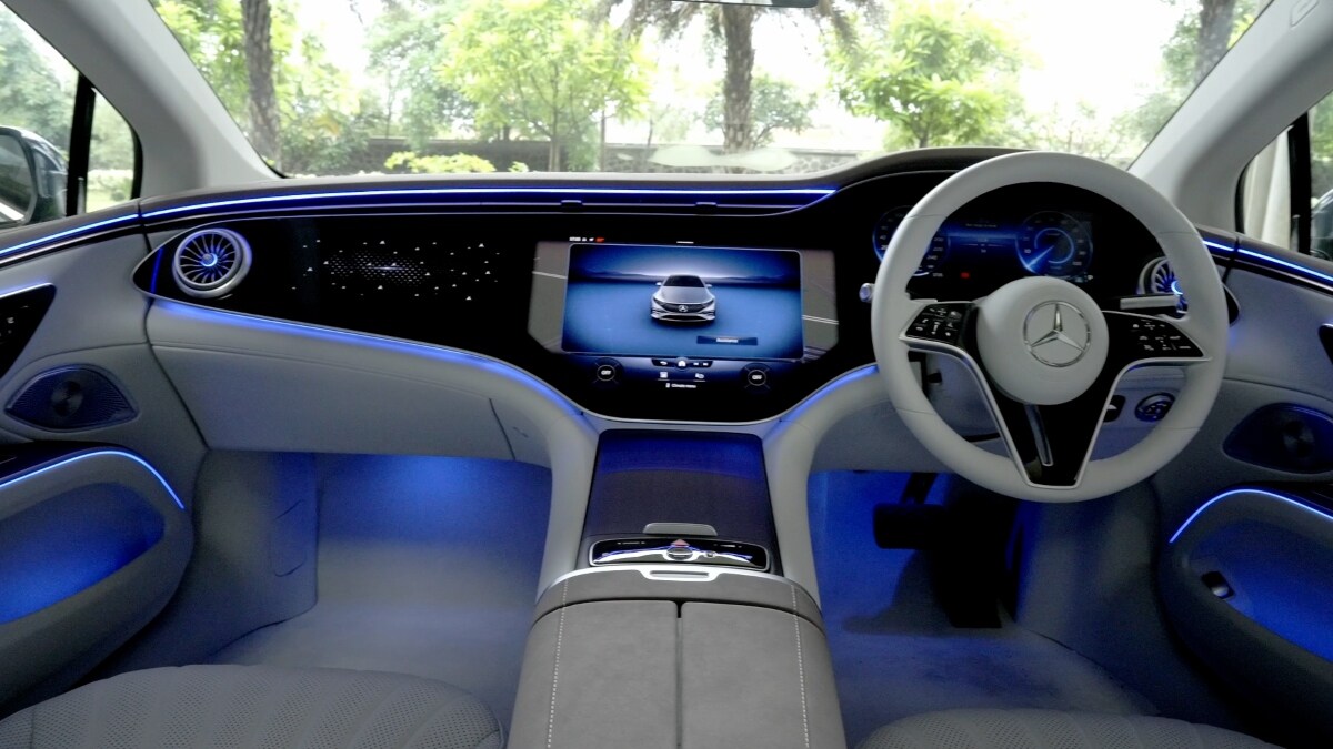 Mercedes Benz EQS 580 interior