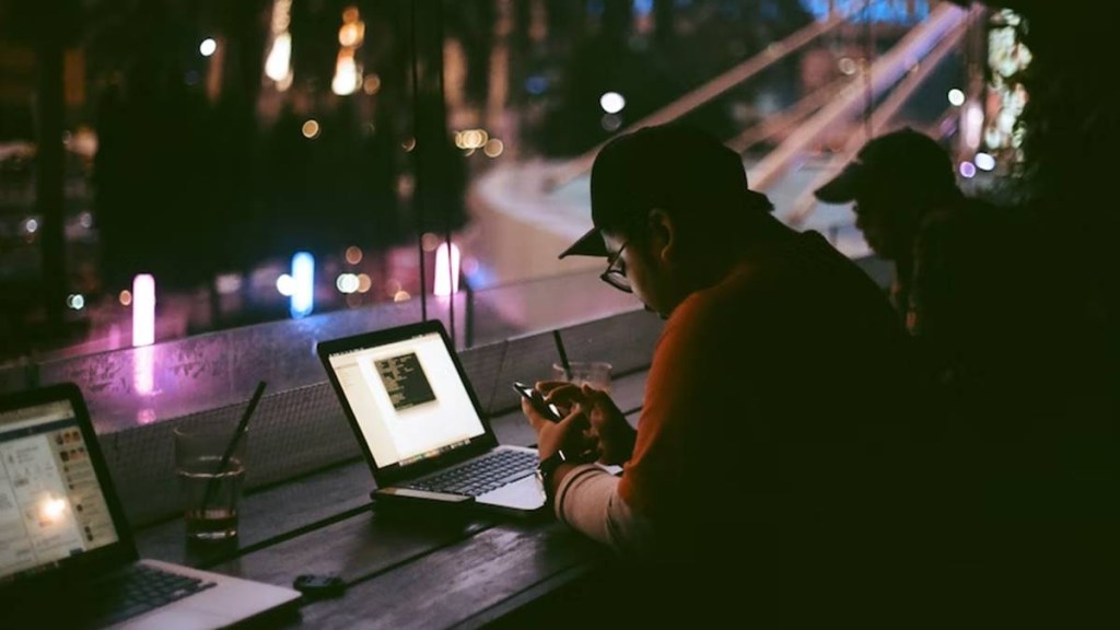 Moonlighting, work from home, contract workers, IT/ITES sector, Reetika Arora