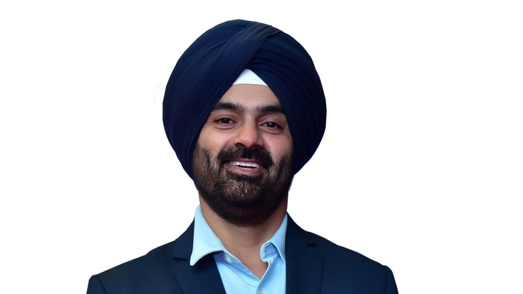 Prior to joining Max Life PFM, Dhariwal was associated with HDFC Life Insurance Company Ltd.