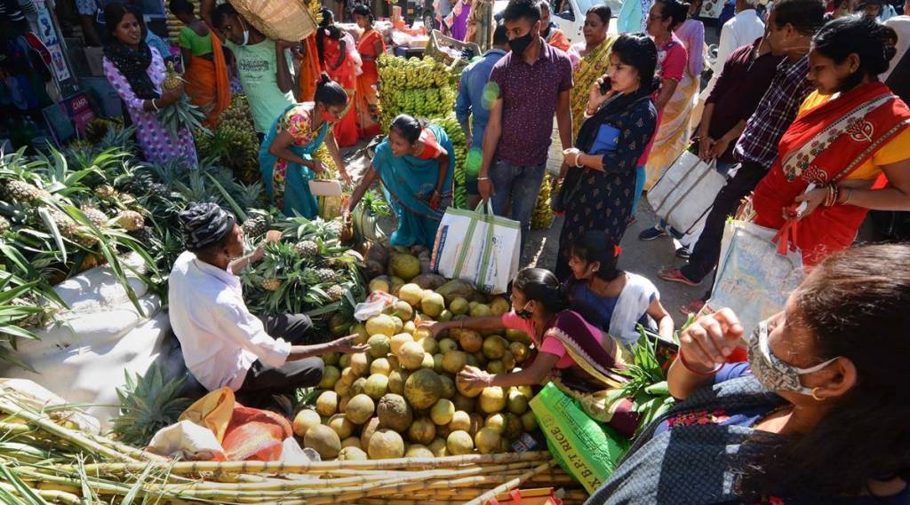 According to RBI’s assessment, the CPI inflation may come in the target band of 2-4 per cent in the next two years. Image: PTI