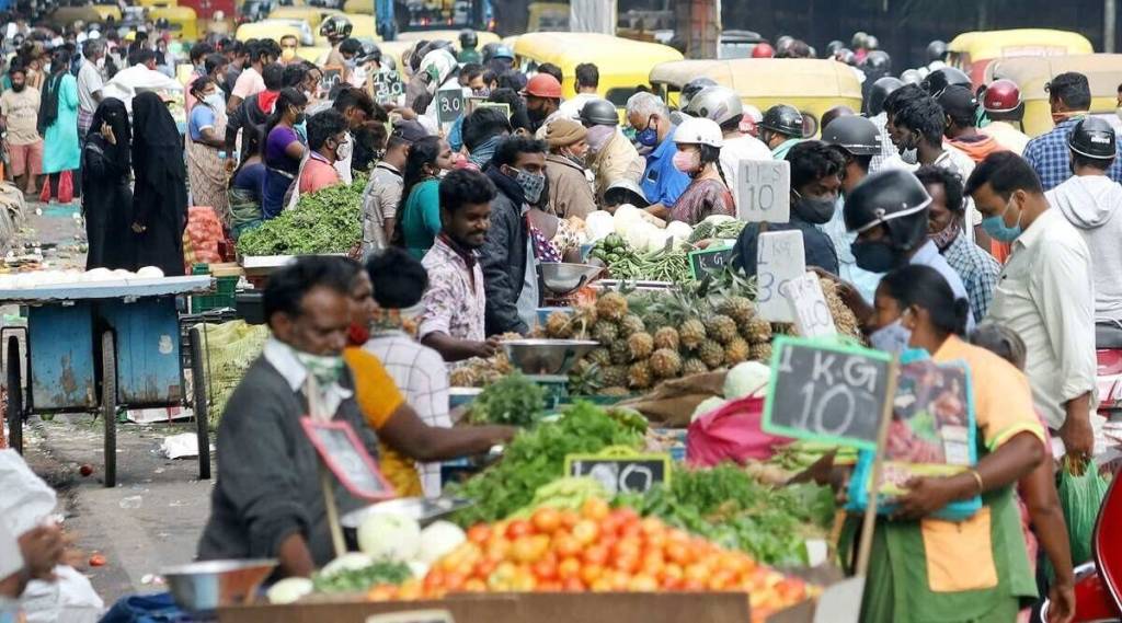 RBI projected the inflation levels in Q3 and Q4 of FY23 at 6.5 per cent and 5.8 per cent respectively. (Photo Credits: PTI) RBI projected the inflation levels in Q3 and Q4 of FY23 at 6.5 per cent and 5.8 per cent respectively. (Photo Credits: PTI)