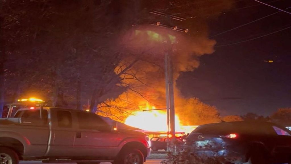plane crash, plane crash in US, New Hampshire, airplane crash