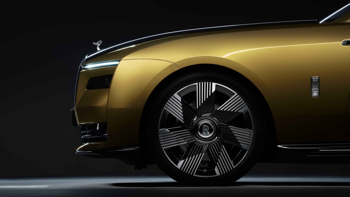 Rolls-Royce hasn’t revealed the final specifications of the Spectre as it's undergoing the final phase of testing. As per the preliminary figures, the Spectre will offer a range of 520 km per charge (WLTP cycle).