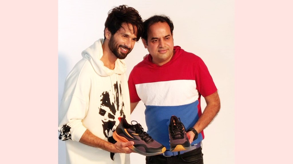 The film is the opening act of a campaign that wants to focus on promoting shoes that allow viewers to get everyday life with élan.