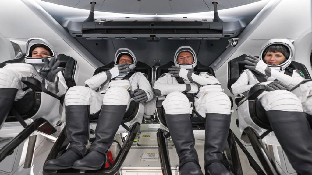nasa, spacex, iss, international space station, elon musk, space agency nasa, spacex, iss, international space station, elon musk, space agency