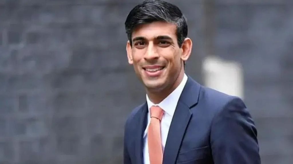 Sterling rises as Rishi Sunak becomes PM while dollar slumps