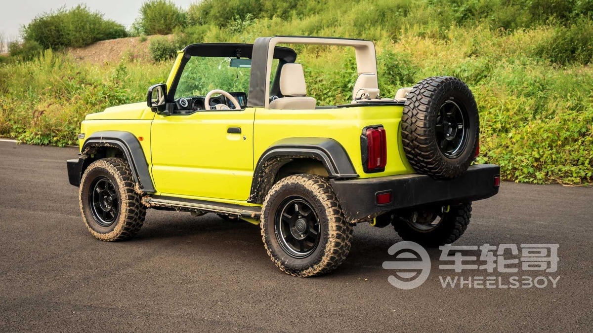 Mechanically, this modified version of the Jimny remains identical to its standard counterparts. Globally, the Suzuki Jimny is powered by a 100 bhp 1.5-litre petrol engine, paired with a 5-speed manual gearbox. (Image: Wheelsboy)