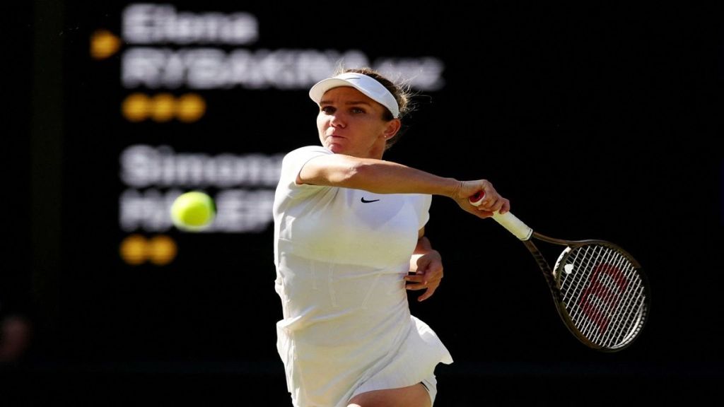 Tennis-Former coach defends Halep over failed drugs test