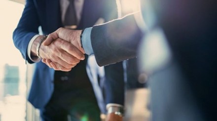 Prior to his appointment at Kinnect, he was with Wavemaker as its business director.