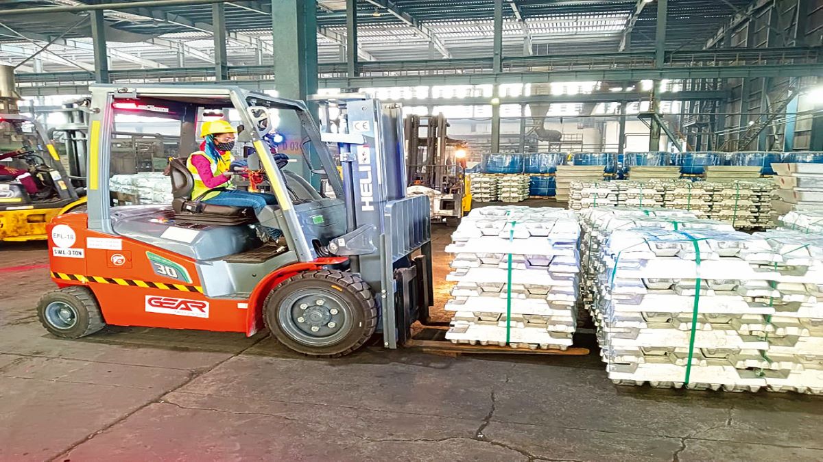 Motilal Oswal, ebitda, net profit, Vedanta, metal, mining