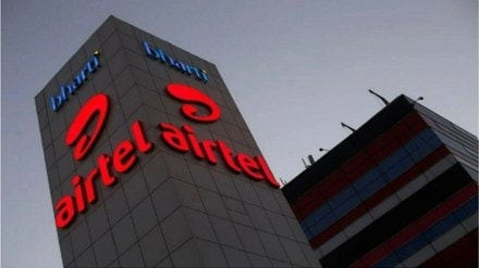 During the quarter, Bharti continued to lag behind Jio on data usage per customer