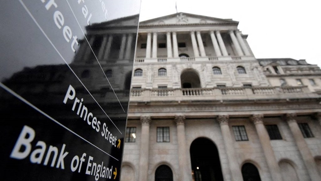 Liquidity in government bond markets remained poor, and yields were likely to climb further whether the BoE extended its bond-buying on Friday or not, said Craig Inches, Head of Rates and Cash at Royal London Asset Management. (IE)
