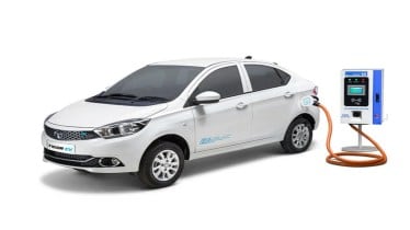 Carzonrent, Plug Mobility