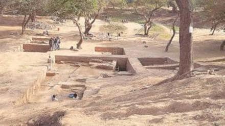 The site may have served as an administrative and trade centre of the early historic period
