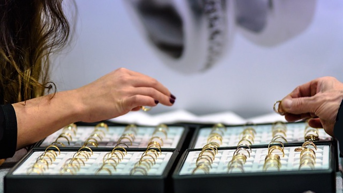 gold buying guide for dhanteras, diwali gold buying guide for dhanteras, diwali