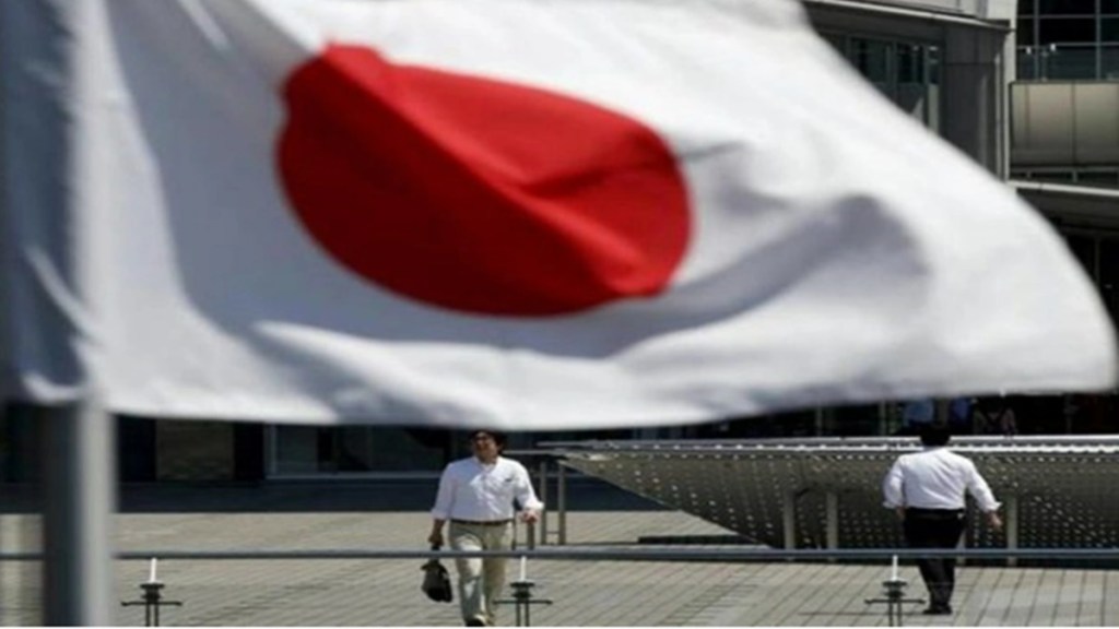 Governor Haruhiko Kuroda has repeatedly vowed to keep the BOJ's stimulus effort intact, because any cost-push rise in inflation would be temporary. (IE)