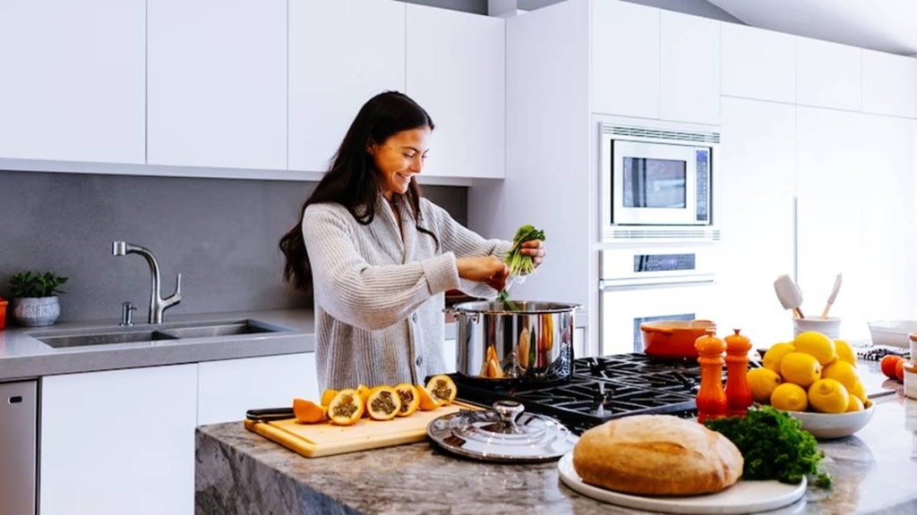 Sustainable lifestyle, better health, Healthy diet, nutrition, Lavleen Kaur