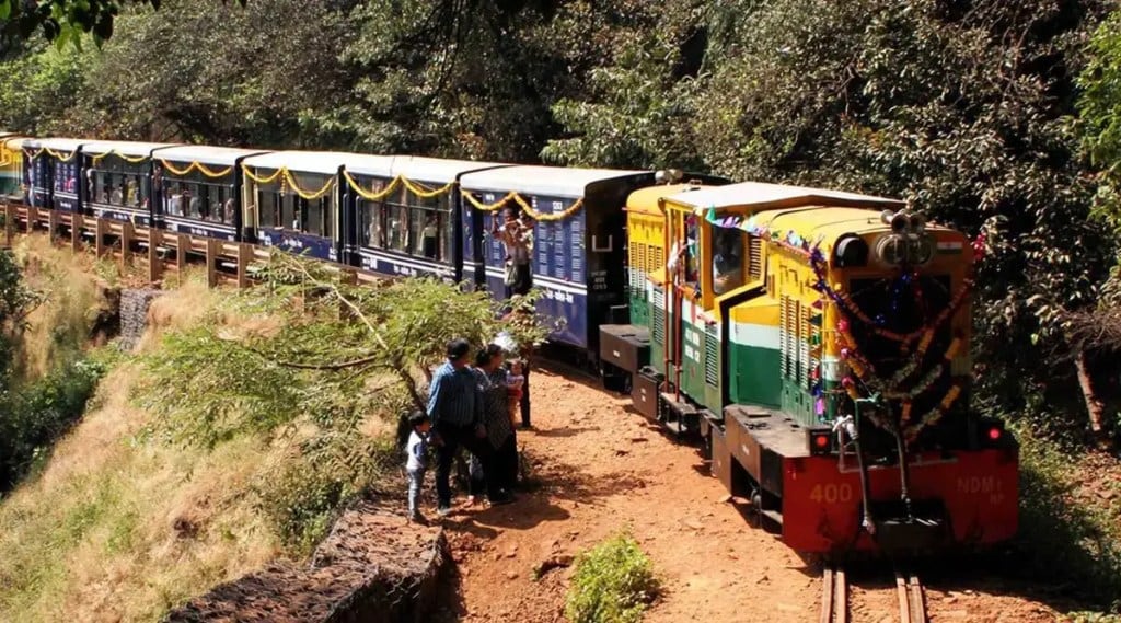 The trip from Neral to Mumbai's summer destination takes around 21 kilometres