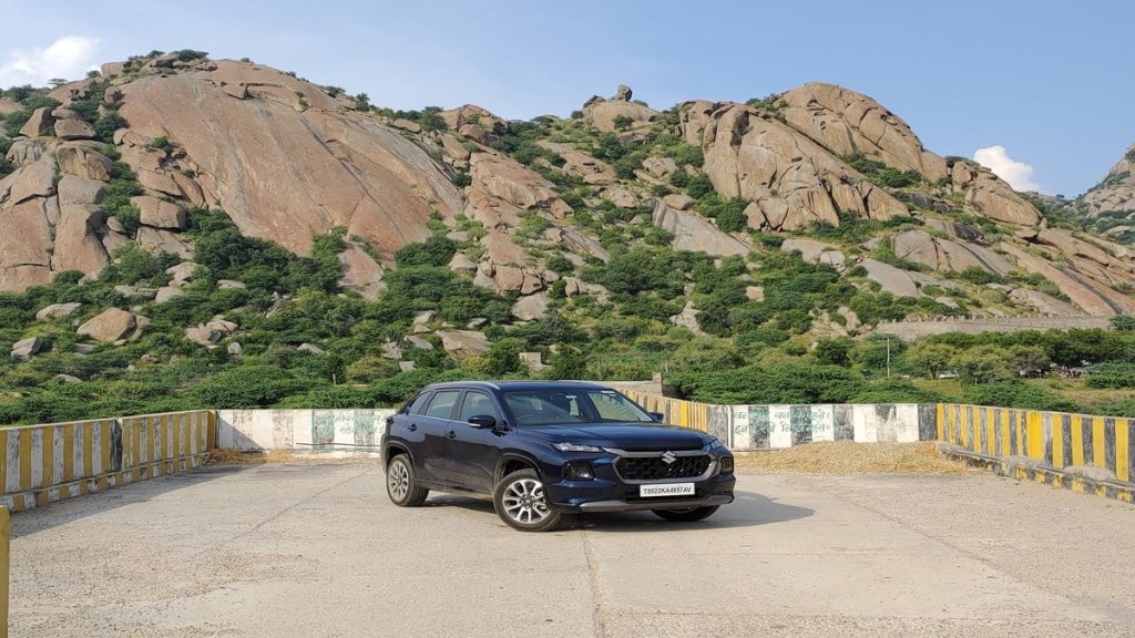 Geologists say the Aravali range is 340-670 million years old.