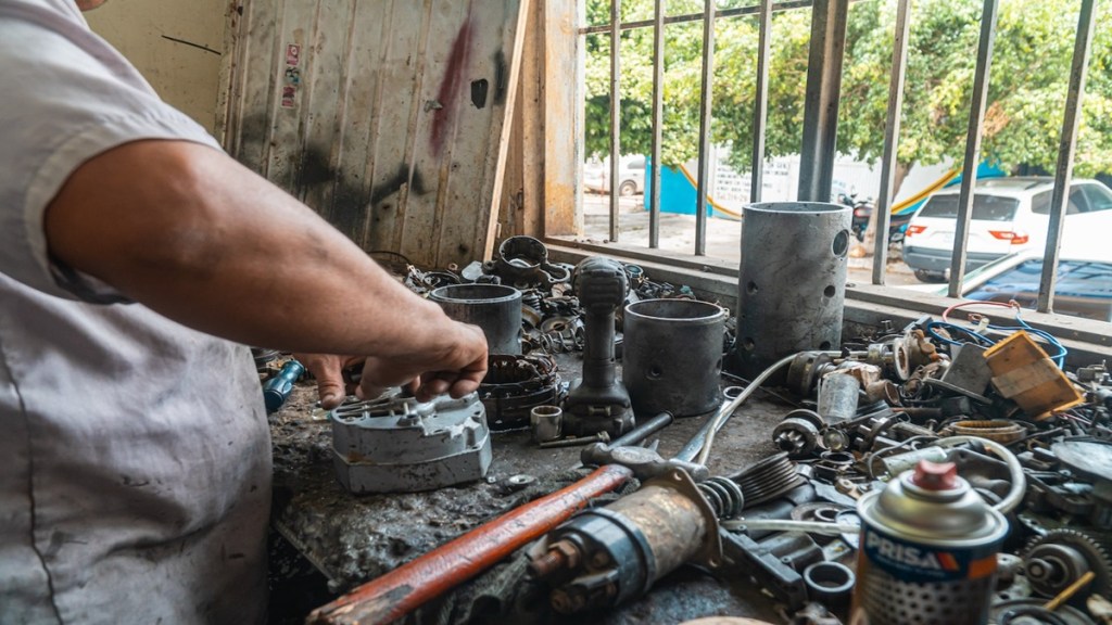 CRISIL, research, analytics, YoY, auto components, industry, revenue, FY23, growth, OEM, original equipment manufacturer, exports, CVs, PVs, sales, slump, pandemic, Covid, pre-Covid, MSMEs, SMEs, SMBs, MSEs, small business