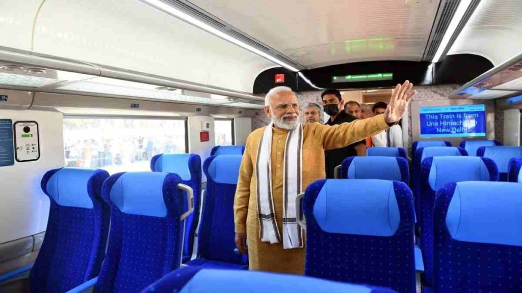PM Narendra Modi flagged off the inaugural run of the new Vande Bharat Express on Thursday. (Photo: Twitter/ BJP4India)
PM Narendra Modi flagged off the inaugural run of the new Vande Bharat Express on Thursday. (Photo: Twitter/ BJP4India)