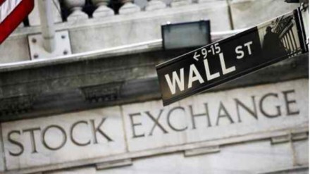 The rebound in stocks on the first trading day of the final quarter follows the S&P 500's lowest close in nearly two years on Friday that capped its worst monthly performance since March 2020. (IE)
