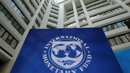 According to the government data, more than Rs 24.8 lakh crore has been transferred through Direct Benefit Transfer (DBT) mode since 2013, Rs 6.3 lakh crore in the financial year 2021-22 alone. Image: Reuters