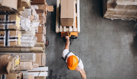 logistics, commercial traffic, recovery, 3PL warehousing, goods and services, festive season, storage, AI, last mile, warehousing, automation