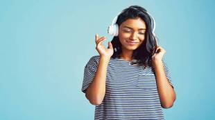 earphone overuse, earphone impact, earphone affect,