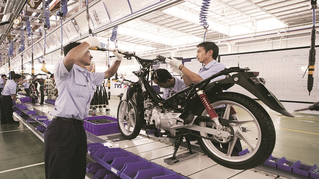 Retails have started to pick up. Considering the challenges of an economic slowdown, inflation, and forex availability, it is yet to build up its inventory. (Bloomberg News)