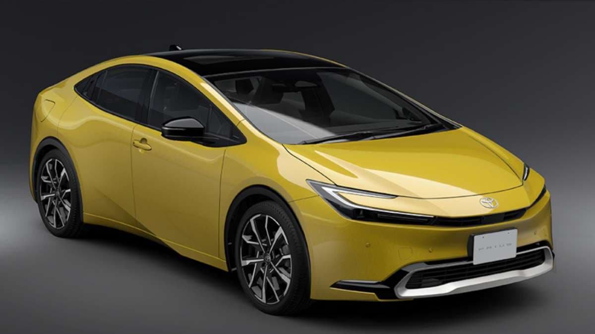2023 toyota prius hybrid