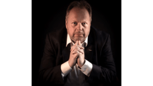 Dr Andy Palmer steps down as Switch Mobility CEO, Mahesh Babu takes charge