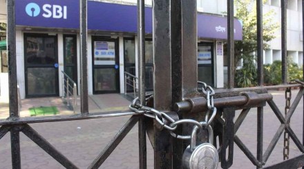 The central bank segregates the bank holidays into three different categories. Image: PTI