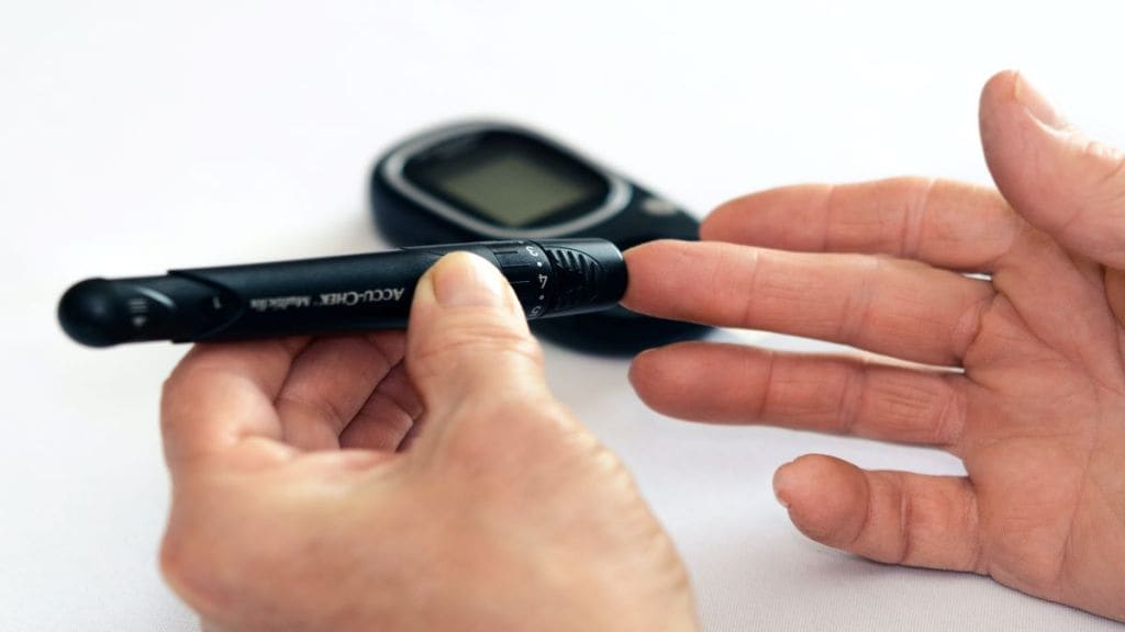 Roche, Roche Diabetes, Glucose monitor, healthcare news, medical devices,