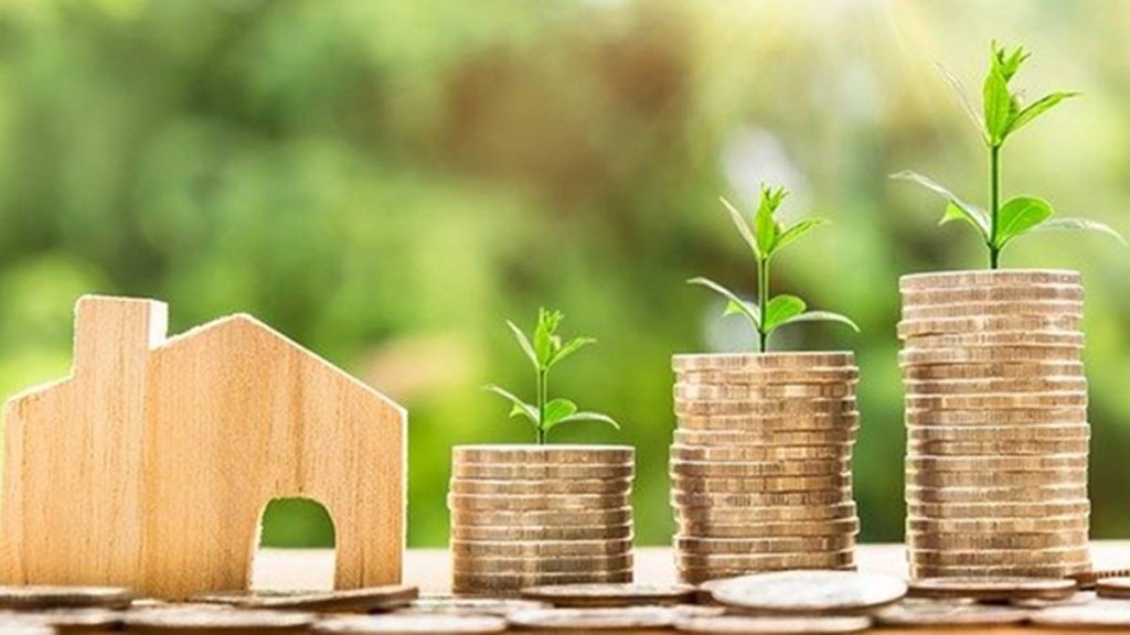 recession, inflation, slowdown, portfolio, investments, recession-proof investment, gold, digital gold, gold ETF, gold funds, Sovereign Gold Bond, SGB, commercial real estate, CRE, REITs, InvITs, fractional investments