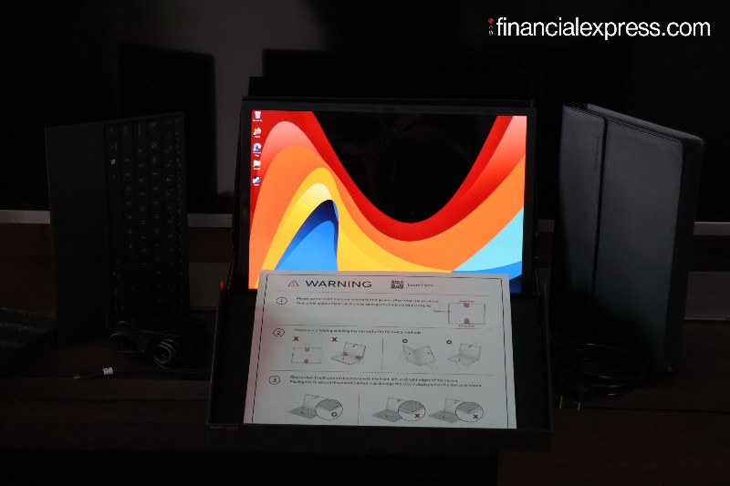 Asus Zenbook 17 Fold OLED review