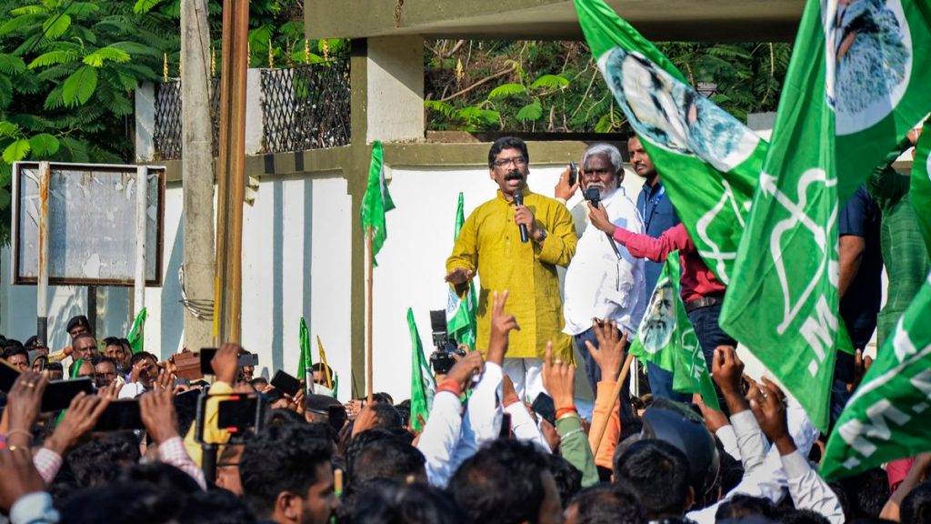 Jharkhand Chief Minister and Working President of Jharkhand Mukti Morcha (JMM) Hemant Soren addresses party workers outside his residence in Ranchi, Thursday, November 3, 2022. (PTI Photo)

