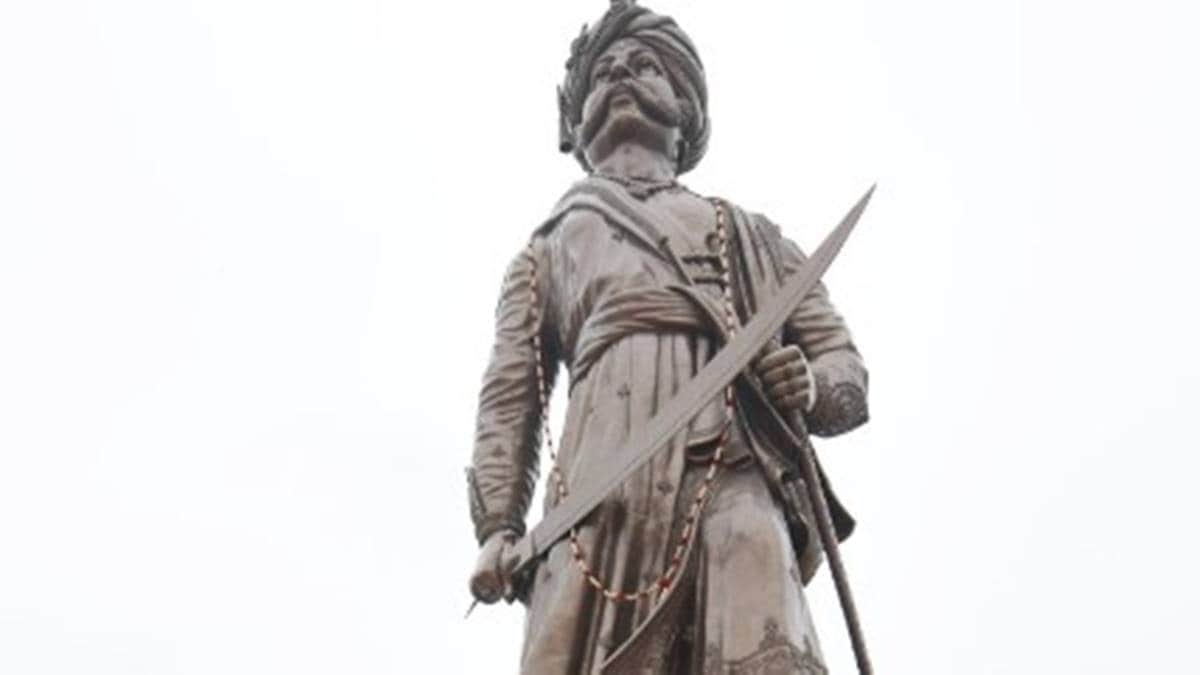 PM Modi, statue of Nadaprabhu Kempegowda