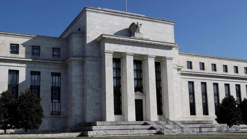 Expectations on the street indicate that the Fed may step down to a 50 bps hike, declaring another 75 bps highly unlikely.
Image: Reuters Expectations on the street indicate that the Fed may step down to a 50 bps hike, declaring another 75 bps highly unlikely.
Image: Reuters