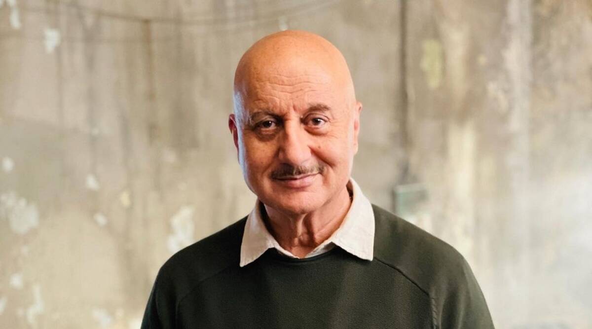 Anupam Kher and several other Bollywood celebrities were felicitaed at The Grand Tycoon Global Achievers Awards in Mumbai.