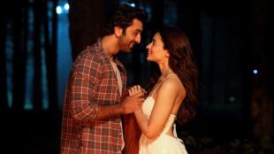 Brahmastra, Brahmastra OTT, Brahmastra Hotstar, Brahmastra news, Brahmastra actors, Alia Bhatt, Ranbir Kapoor