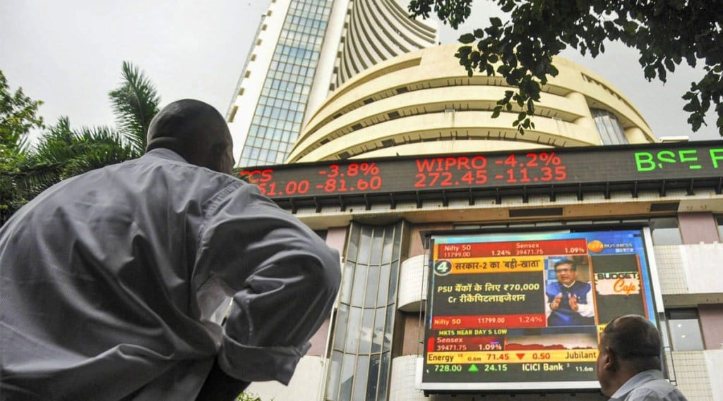 Traders should continue with the “buy on dips” approach till Nifty manages to hold 18,100. 
Image: PTI