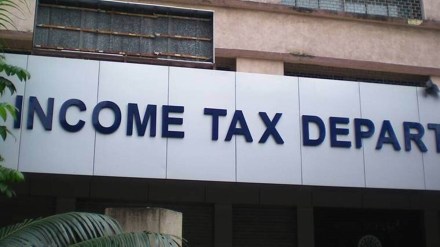 Anmi has suggested that carried forward business loss be allowed to be adjusted against any head of income, except salary, for up to eight years. (IE)
